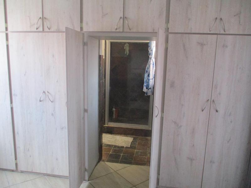 4 Bedroom Property for Sale in Langenhovenpark Free State